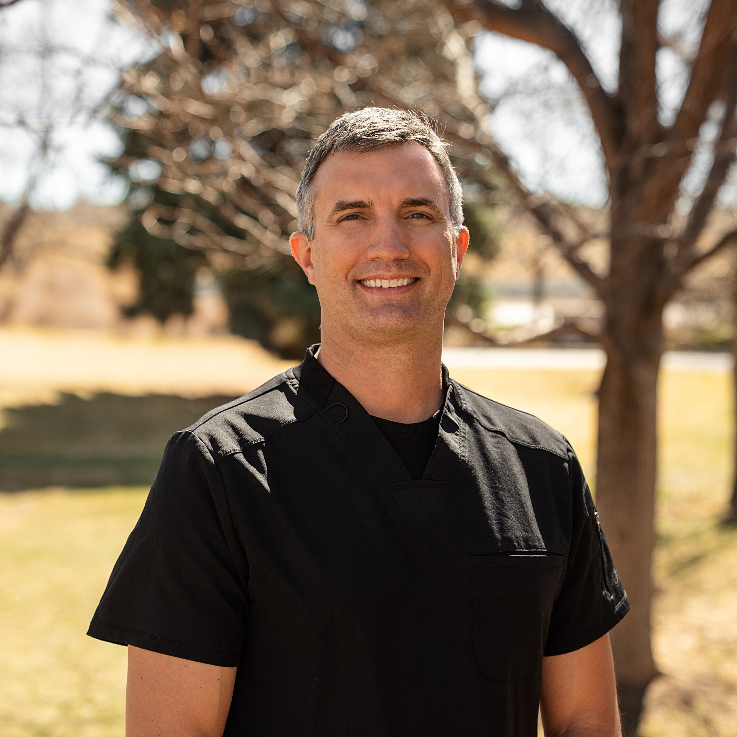 Dr. Qui head shot_fermelia (1)